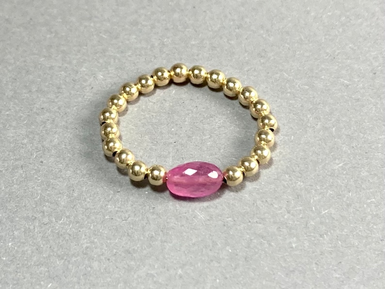 ANILLO DE PERLA DE ZAFIRO, anillo de apilamiento relleno de oro de 14K, anillo de perla de 3 mm, regalo para ella, anillo de amistad, zafiro rosa, anillo de piedra preciosa rosa, boho imagen 2