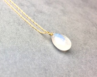 14K GOLD NECKLACE MOONSTONE, pendentif en pierres précieuses, or 585, chaîne de corde pierre de lune arc-en-ciel, cadeau spécial pour elle, chaîne d'été