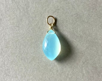 Colgante 14K GOLD AQUA CHALcedony, piedra preciosa lechosa turquesa, regalo para ella, colgante de calcedonia turquesa de oro de 14K, joyería de verano