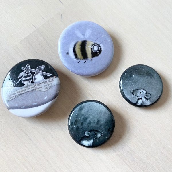 All the Cute Button Badges! Set of 4 buttons - Rat badges - Bee badge - Cute bee Botton badge