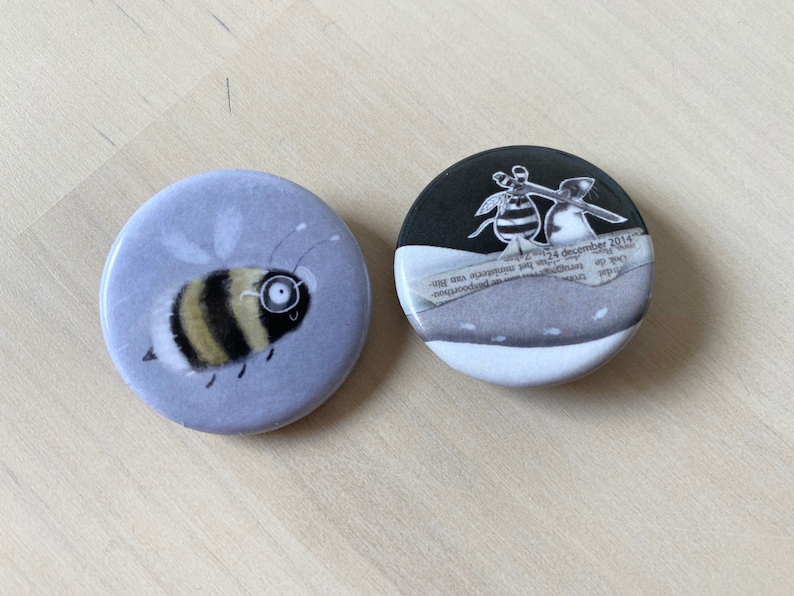 All the Cute Button Badges Set of 4 buttons Rat badges Bee badge Cute bee Botton badge afbeelding 2