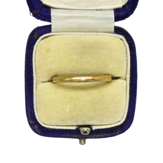 Superb Vintage 22ct gold wedding ring dated 1947 -