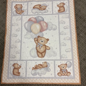 Nallebjörnslapptäcke Stjärnor, Måne, Grå, Vit, Brun Babypresent, 44 x 34