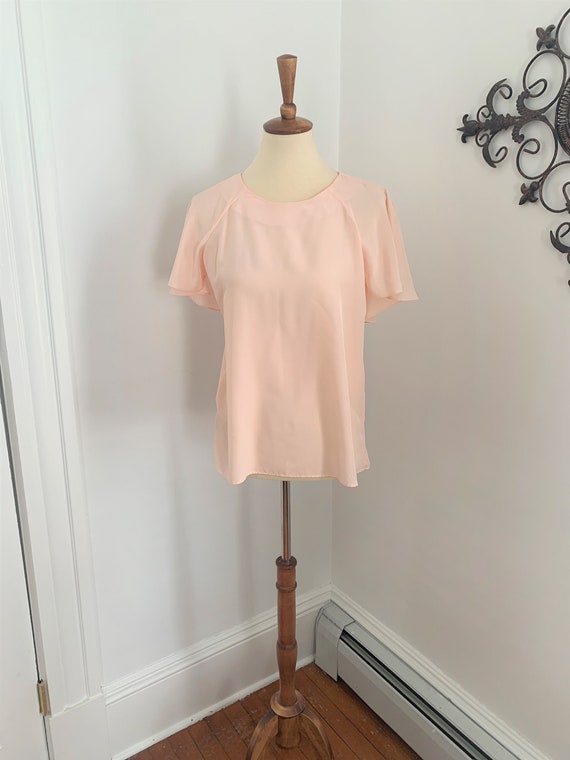 M - Vintage Feminine Blouse Pink Flutter Sleeve T… - image 1