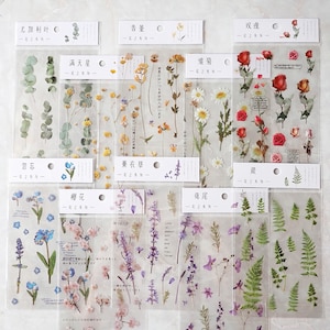 Hoja de pegatinas PET con licencia de flores, eucalipto, gypsophila, viola, margarita, rosa, no me olvides, flor de cerezo, sakura, lavanda, iris, hoja de helecho