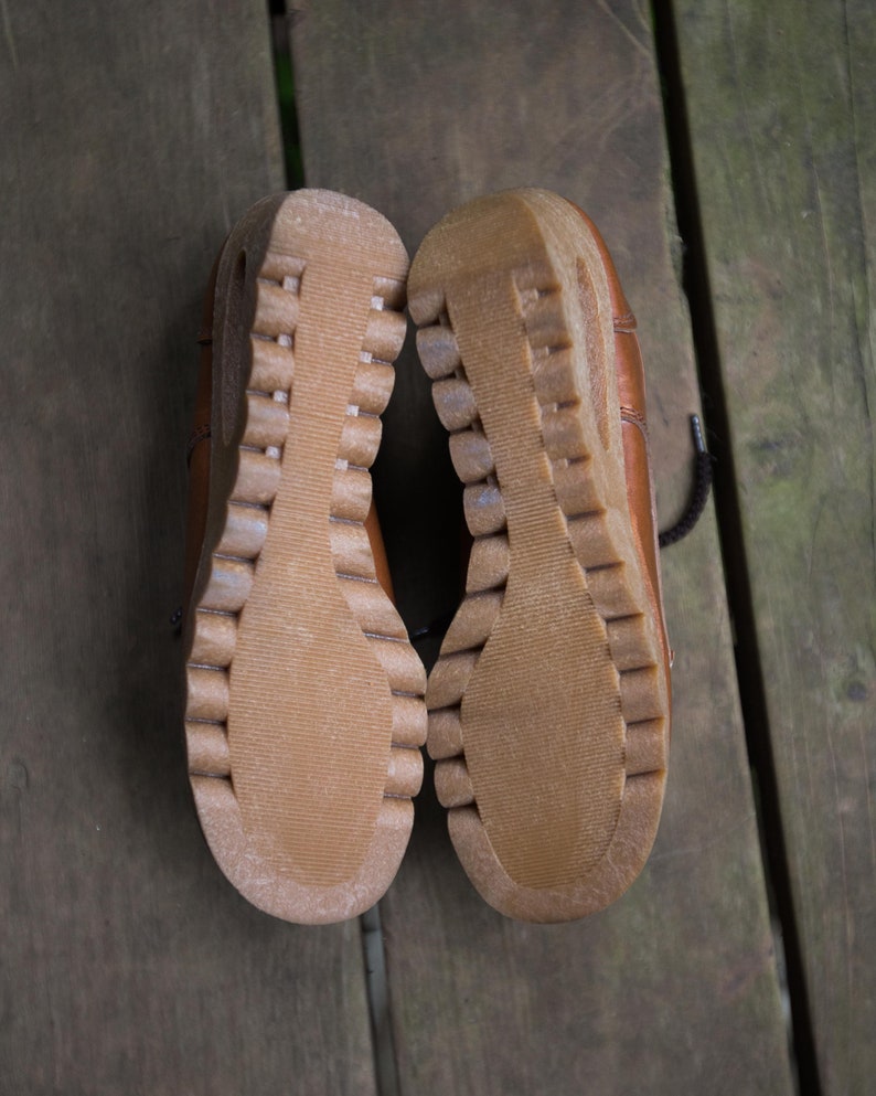 caramel leather women/'s size US 6 70s Deadstock Wedge Oxfords