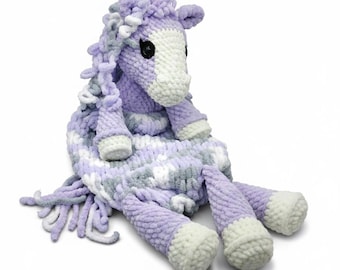 Borsa pigiama a forma di cavallo di peluche realizzata all'uncinetto, decorazione per la cameretta in stile amigurumi