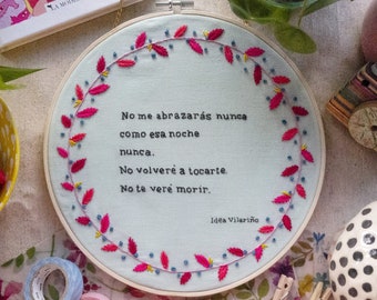 Embroidery hoop "Idea Vilariño", 23 cm hand embroidered hoop, wall hanging