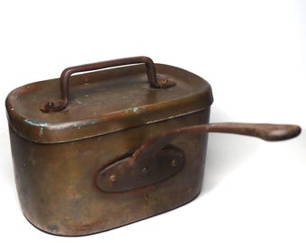 Antiguo cazador furtivo de pescado francés de cobre Poissonniere con cola de milano y mango de hierro rústico