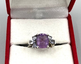 Vintage 925 Ring Amethyst Pale Blue Accent Stones Sterling Silver Beautiful Estate Size 5.75 Missing One Stone