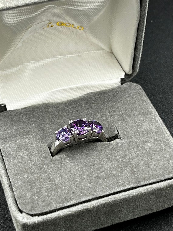 Vintage Cocktail Ring 3 Stone Purple Amethyst (?)… - image 3