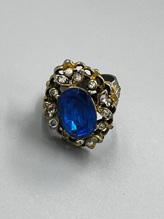 Vintage Bold Cocktail Ring Blue Stone Rhinestone … - image 5