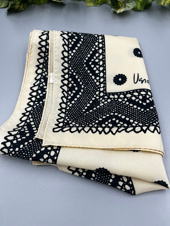 Vera 70's Scarf Long Black Cream Dark Navy (?) Sig