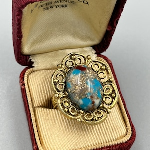 Vintage Cocktail Ring Semi Precious Stone Flecks Turquoise Red Gray Adjustable Goldtone Floral Chunky Bold Colorful 70’s
