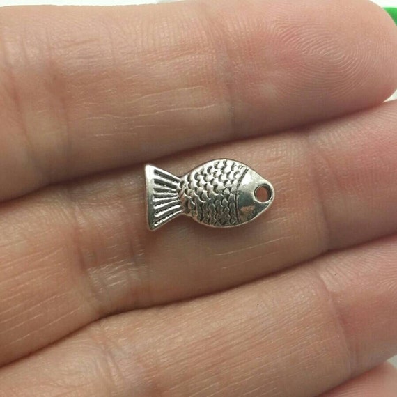BULK 50 Fish charms antique silver tone FF30