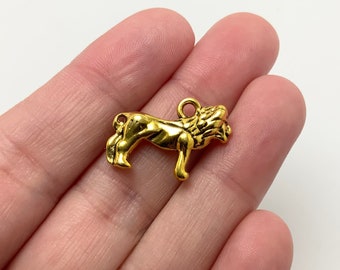 BULK 30 Lion Charms, Antique Gold Tone (5-1869)