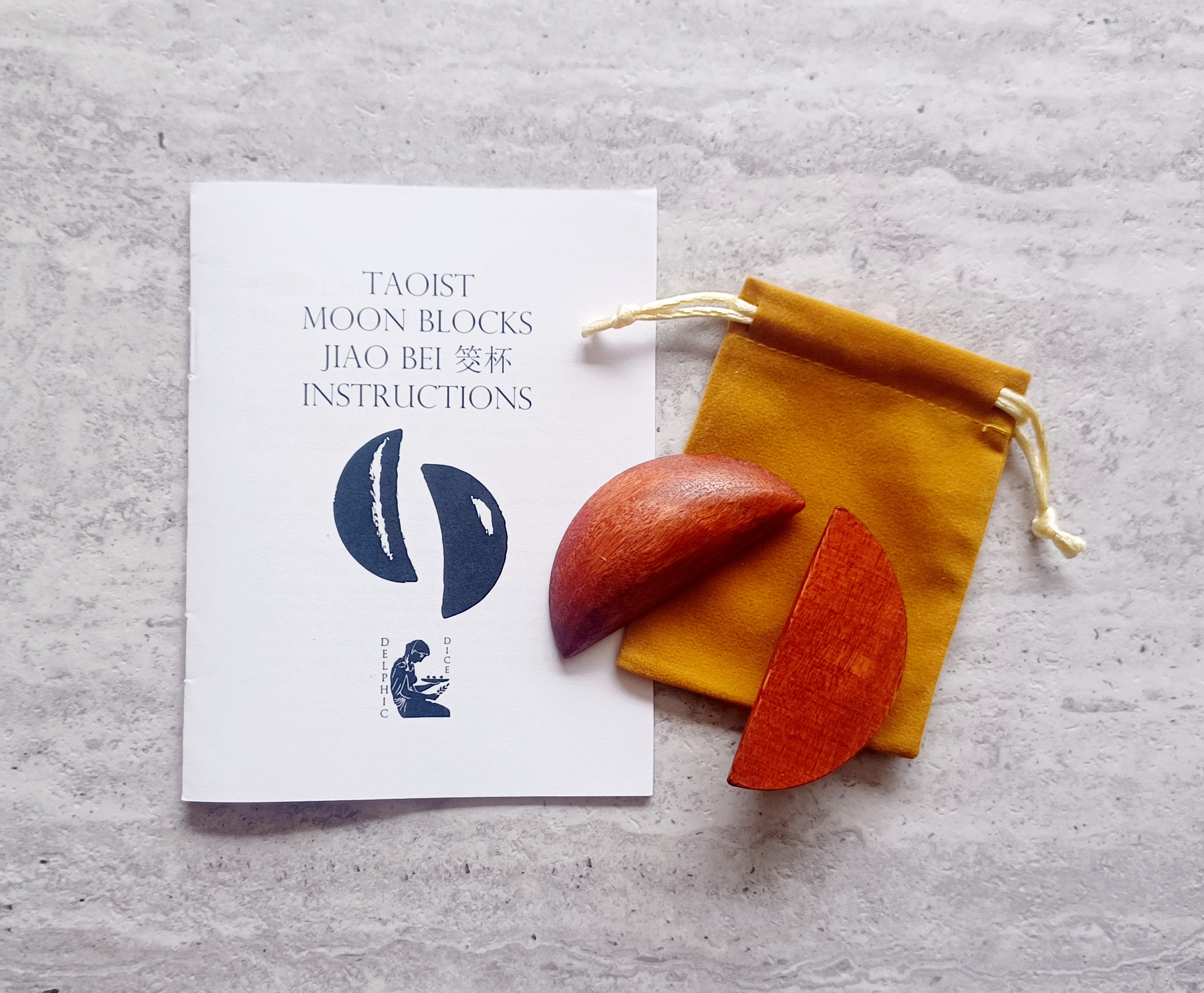 moon　選べる30本＋1本おまけつき Set of Moon Blocks With INSTRUCTIONS, Taoist Jiaobei Oracle