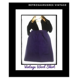 1960&#39;s Royal Purple  Vintage Pencil Hipster Skirt Tailored, Size Medium, Vintage 1950&#39;s High Waisted Purple Wool Skirt with Pockets