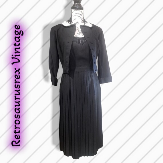 Vintage 1940’s Pinup Wool Pleated Dress & Angora … - image 2