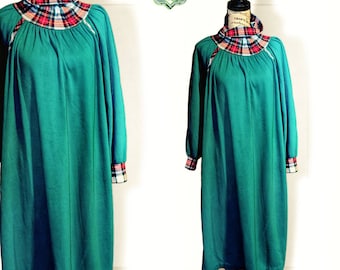 Vintage 70s Holiday Plaid Cowlneck Pajama Nightgown, Plus Size
