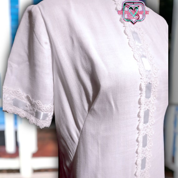 Vintage 70s Cottagecore Boho White Lace Ribbon High Collar Dress and Veil Vintage 70s Cottagecore Boho White Lace Ribbon High Collar  main image 4