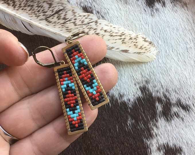 Dainty simplicity is what you’ll find with these Pendleton looking beaded Aztec patterned earrings with bronze lever back ear wires,cowgirl