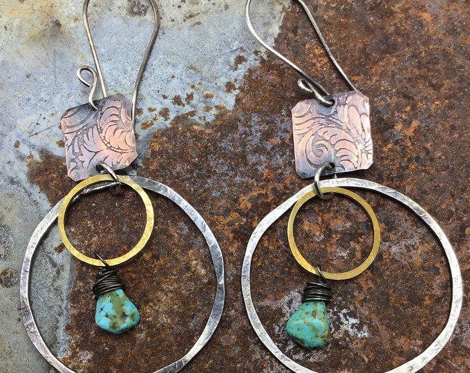 Simplistic double hoops with turquoise wire wrapped inside,Sundance style,medium hoops,hammered,artisan,urban chic,minimalist