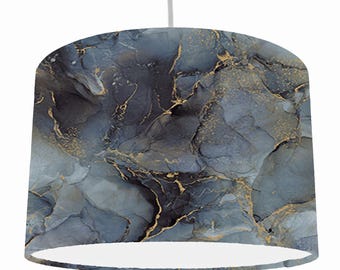 Pantalla de lámpara jaspeada en gris, azul y dorado, decoración artística, elegante y moderna, estilo hogareño con patrón geoda único, pantalla de lámpara tipo tambor.