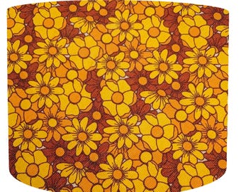 Decoración de los años 70, pantalla floral retro naranja, amarilla y marrón, pantalla de lámpara con estampado moderno, diseño de interiores moderno, estilo vintage de los años 70
