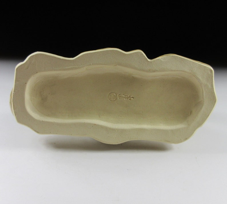 Oshio Shozan III Akahada-ware Year of the Snake Okimono Koedo