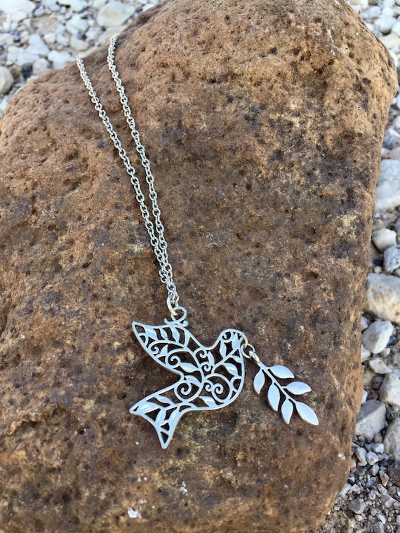Dove And Olive Leaf Pendant Necklace - Tiffany Olive Leaf Pendant Review Dove And Olive Leaf Pendant Necklace - Tiffany Olive Leaf Pendant Review