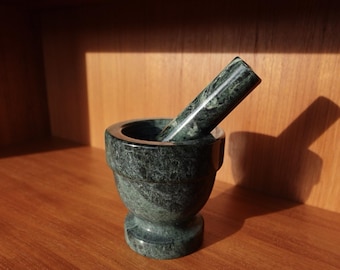 Vintage Green Marble Mortar & Pestle – Heavy Stone – Kitchen / Apothecary