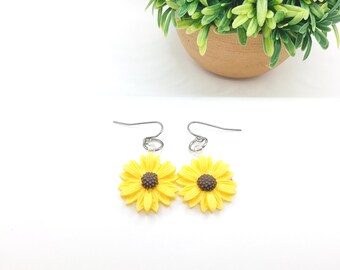 Flower Earring Dangles Sunflowers or Daisy Designs
