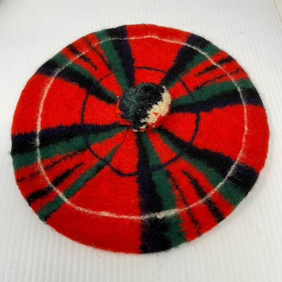 Vintage Mohair Scottish Red Plaid Tartan Beret Hat Royal  display picture 2