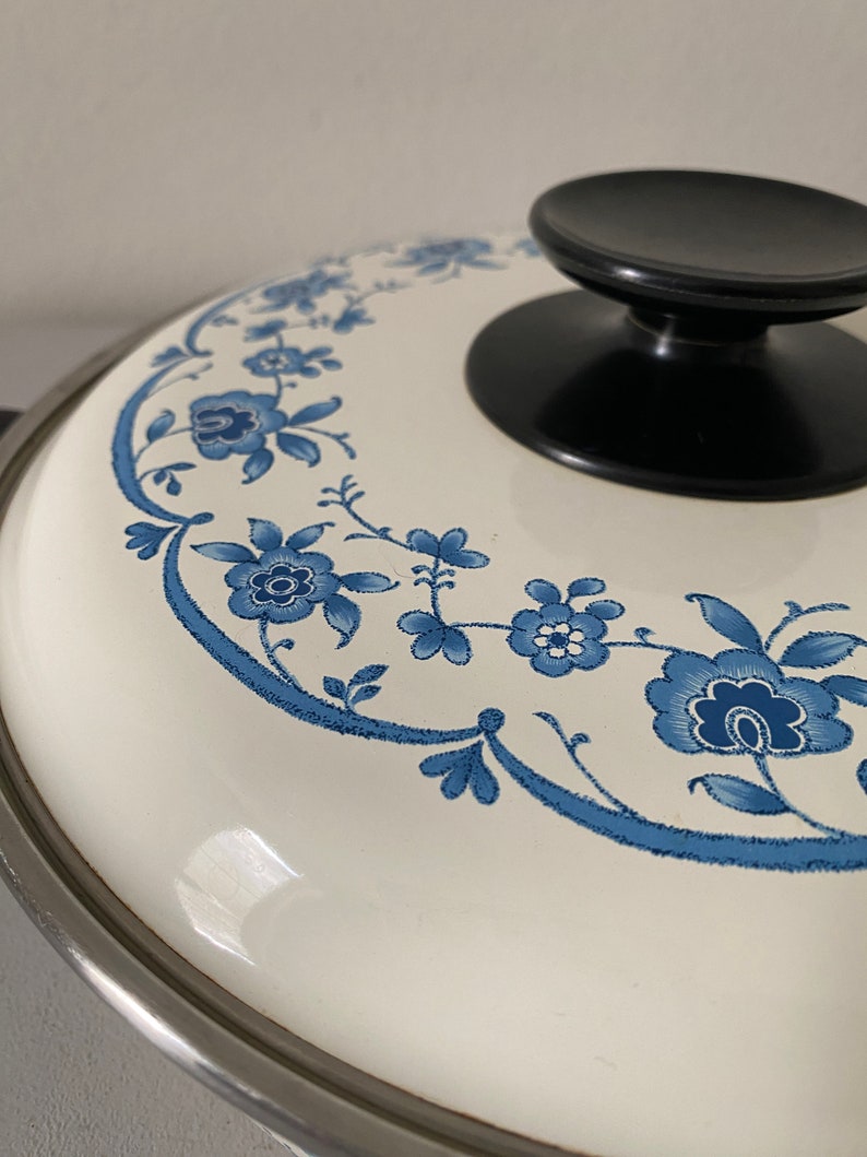 Vintage Blue and White Floral Enamel Cookware Pot With Lid Etsy