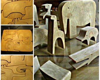 Enzo Mari Danese milano Bakelite animali puzzle,16 animal Puzzle by Enzo Mari, Enzo Mari puzzle,16 animali puzzle.