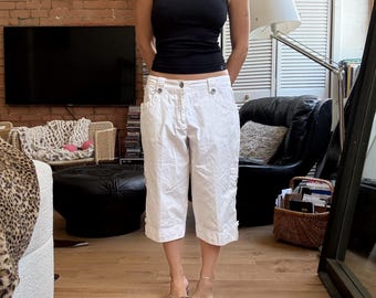 White Capri Cargo Pants ~ Low Rise Baggy Knee Length 3/4 Trouser Shorts ~ 90s/Y2K Style