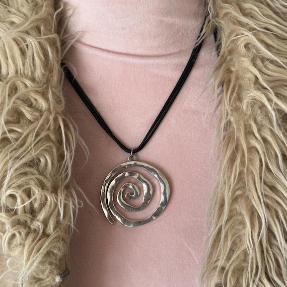 90s Spiral Choker Necklace Basic Statement Silver… - image 2