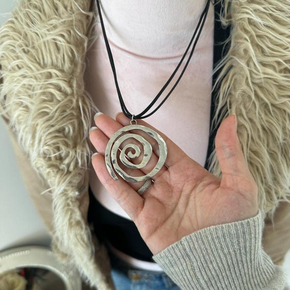 90s Spiral Choker Necklace Basic Statement Silver… - image 6