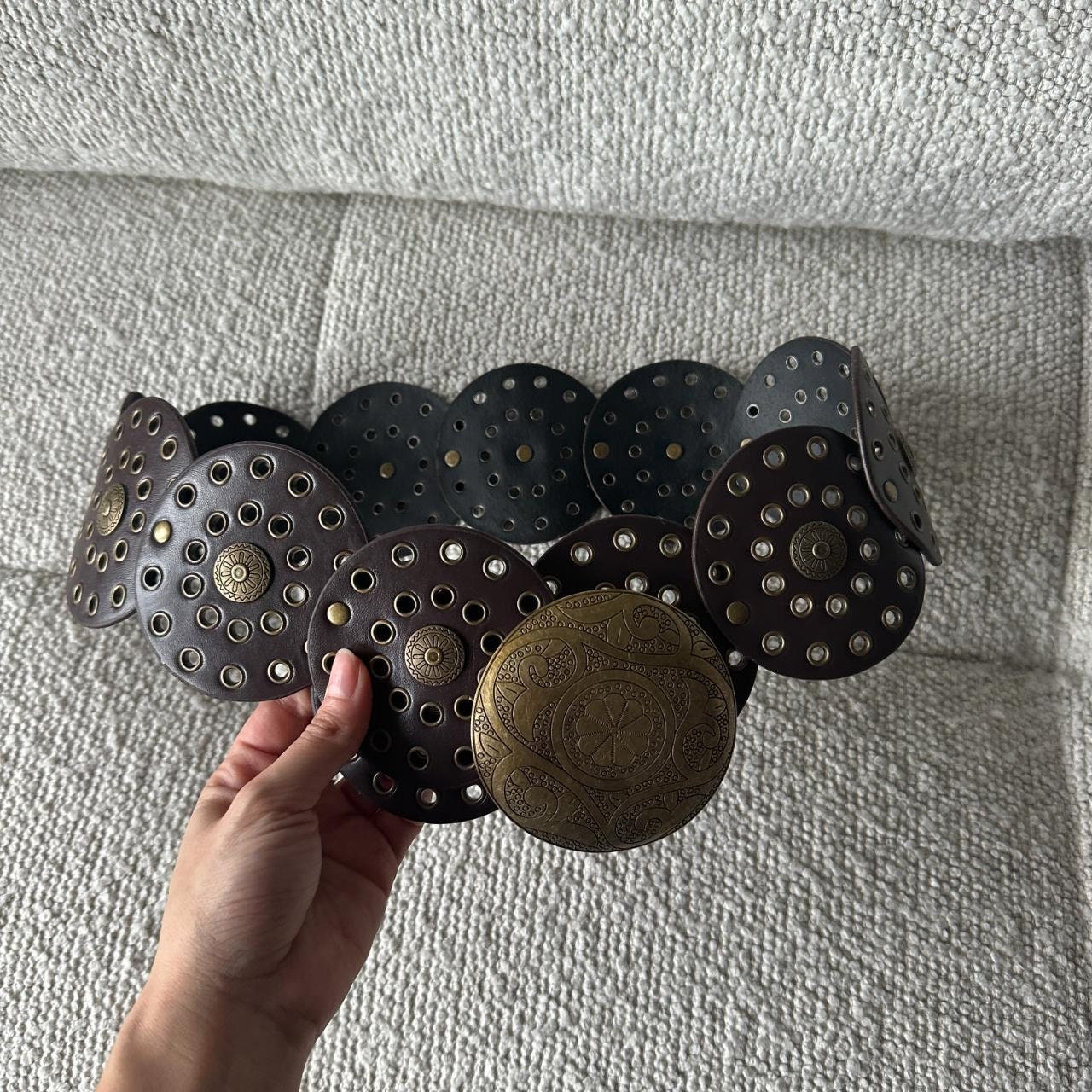 Y2K Western Belt Brown Leather Boho Circle Studded Concho Eyelet PU Round Disc Belt Western Punk Wide Waistband Vintage Belt for Women - Etsy UK Y2K Western Belt Brown Leather Boho Circle Studded Concho Eyelet PU Round Disc Belt Western Punk Wide Waistband Vintage Belt for Women - Etsy UK