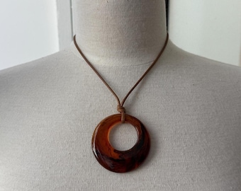 Brown Tortoise Circle Necklace Pendant Chunky Boho Brown Cord 90s Style