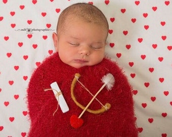 Felted Cupid red heart bow and arrow set - Valentines day props, Sweethearts newborn photo prop, Tiny felted hearts, Ready to ship props, UK