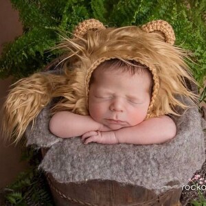 UK Seller, Newborn lion hat / Newborn Hat / Newborn lion set / Photography Prop / Baby crochet props / Baby props Lion / Furry Lion bonnet image 1