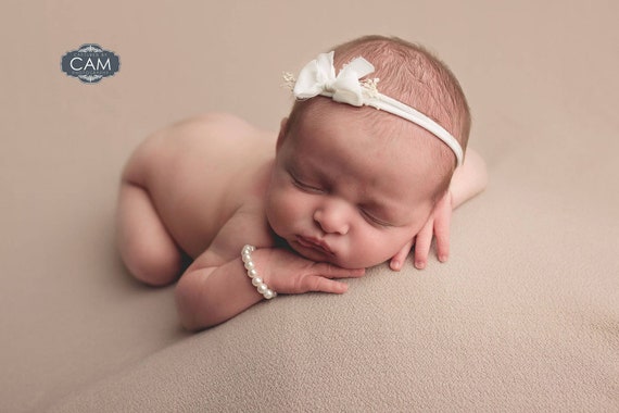 Ivory Baby Bow Headband, Skinny Stretchy Baby Headband, Toddler headbands, Newborn Photography Prop, Newborn Tieback, Newborn Crown,Hair Bow