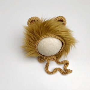 UK Seller, Newborn lion hat / Newborn Hat / Newborn lion set / Photography Prop / Baby crochet props / Baby props Lion / Furry Lion bonnet image 2