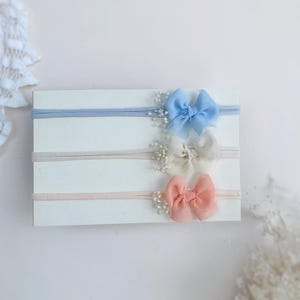 Newborn Headband Bow, Soft delicate Adjustable Baby Headbands, Newborn Photography Headband Prop, New Baby Gift Baby Shower Present