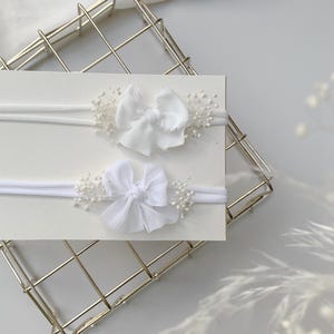White Baby Bow Headband, Skinny Stretchy Baby Headband, Toddler headbands, Newborn Photography Prop, Newborn Tieback, Newborn Crown,Hair Bow