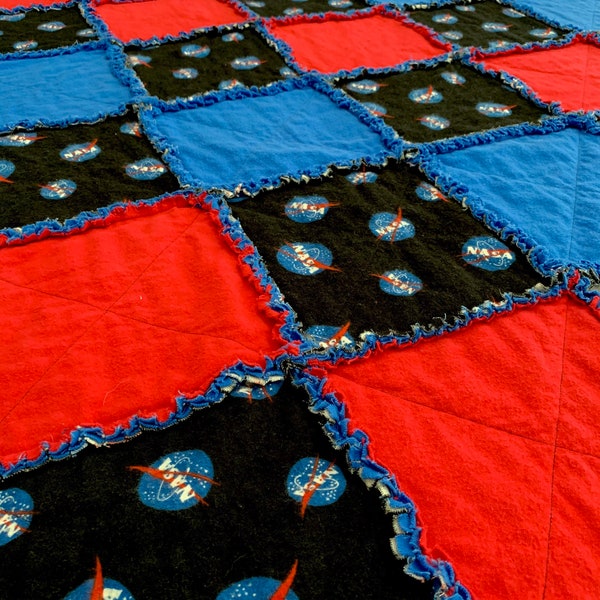 FREE SHIPPING Extra Large Throw Size NASA Square Rag Quilt in Red/Black/Blue, Space Bedding, Solar System Blanket, nasa gift, astronaut