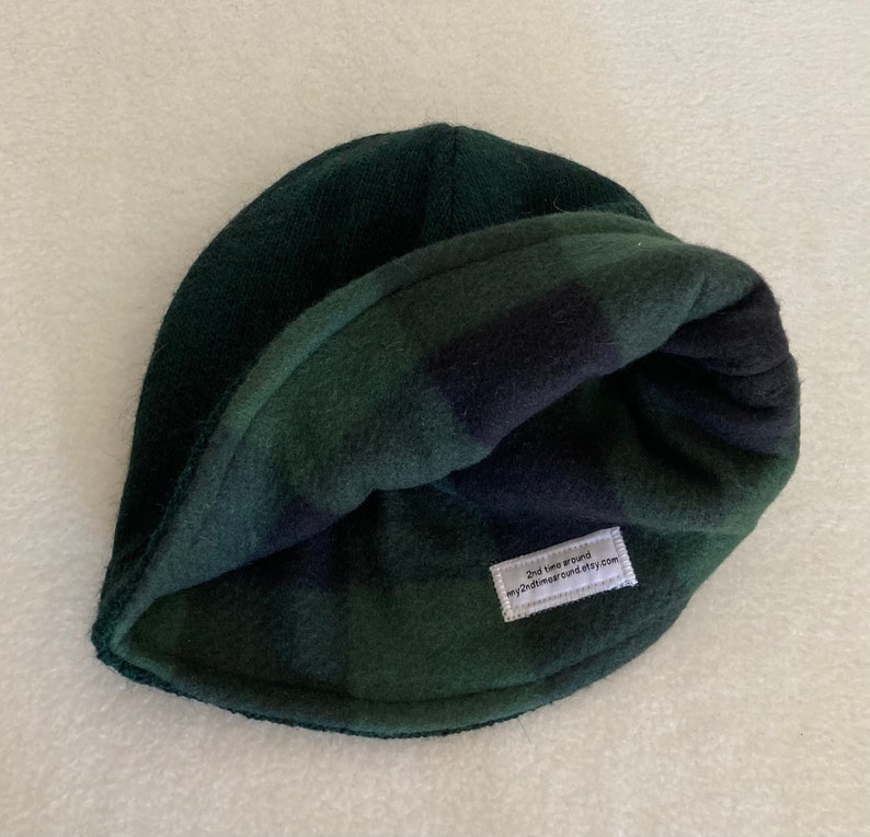 deep green-ecofriendly-green gift-fleece lined Up cycled-wool blend-MEDIUM-toque-repurposed-wool hat-up cycled hat-warm hat-washable wool