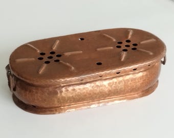 Salvamanteles/portavasos de cobre francés antiguo para calentar platos (c. 1930)